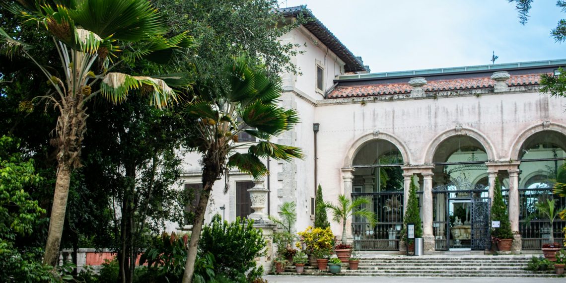 Real Estate Investing in Florida: The Role of International Investments